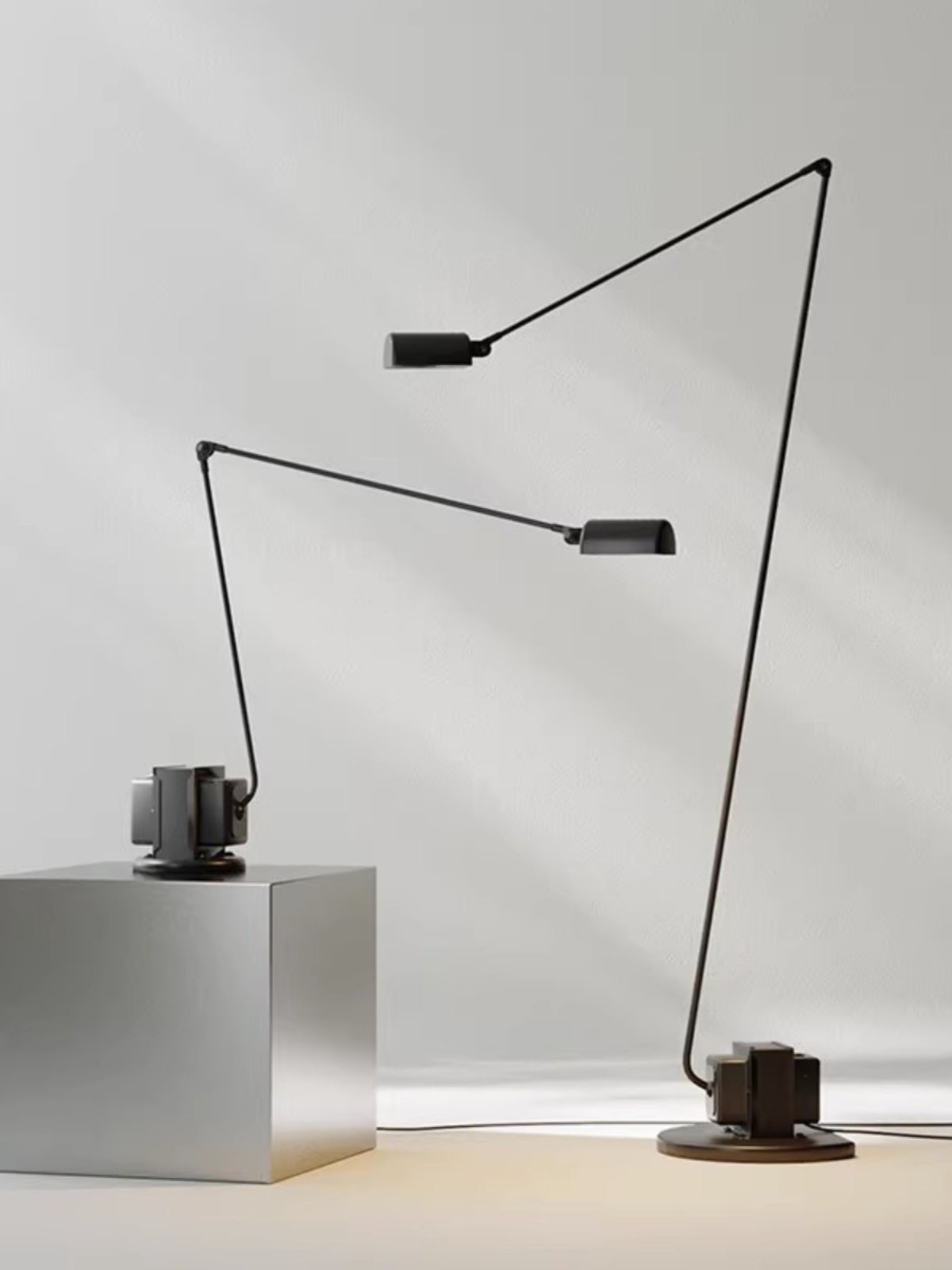Nerilux instelbare vloerlamp
