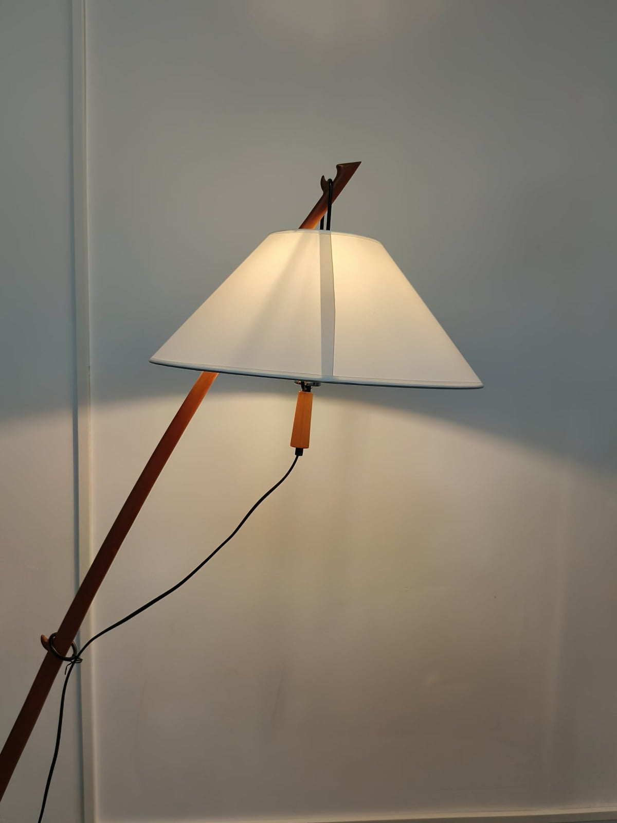 Irigen Arc vloerlamp