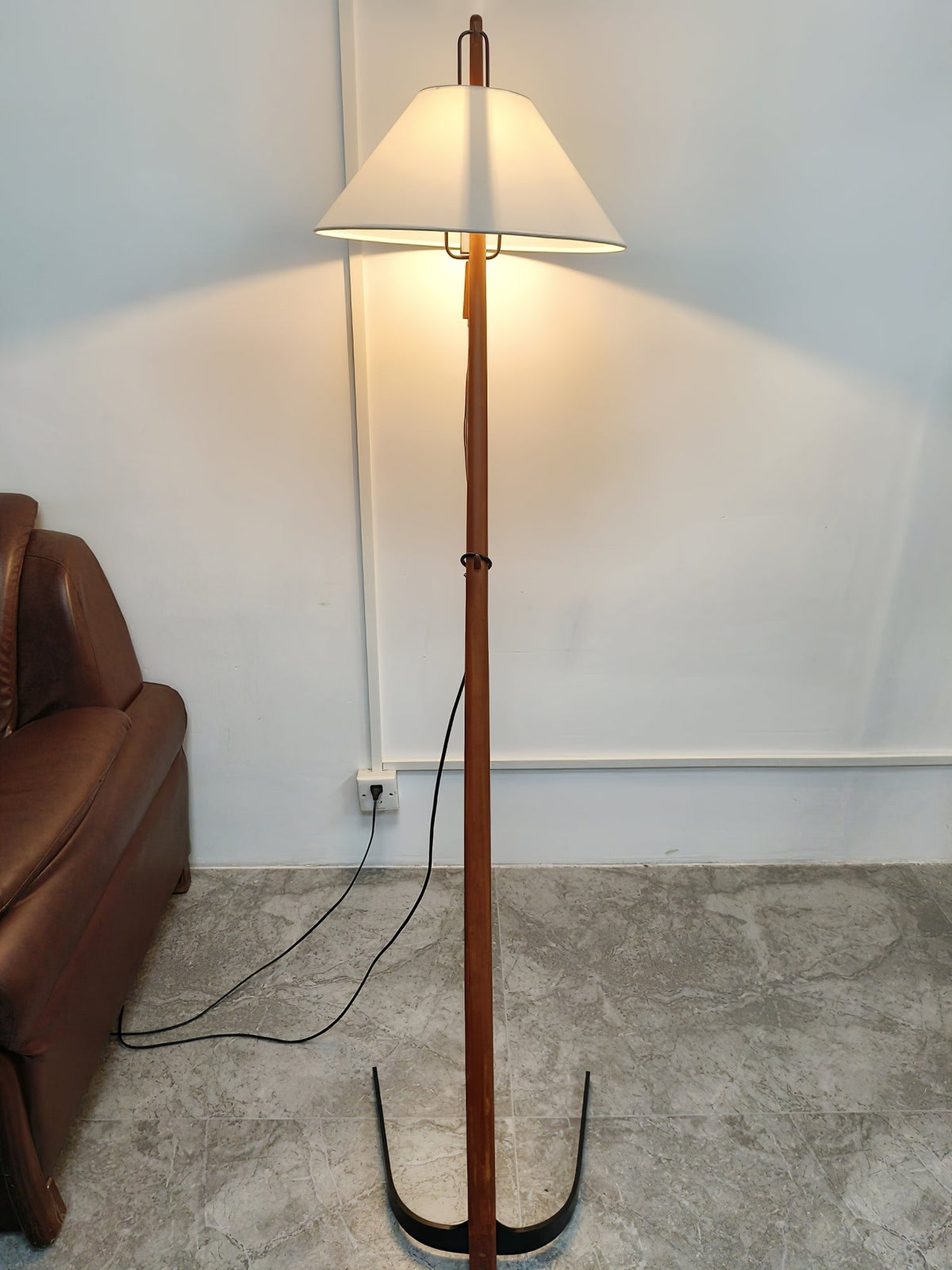 Irigen Arc vloerlamp