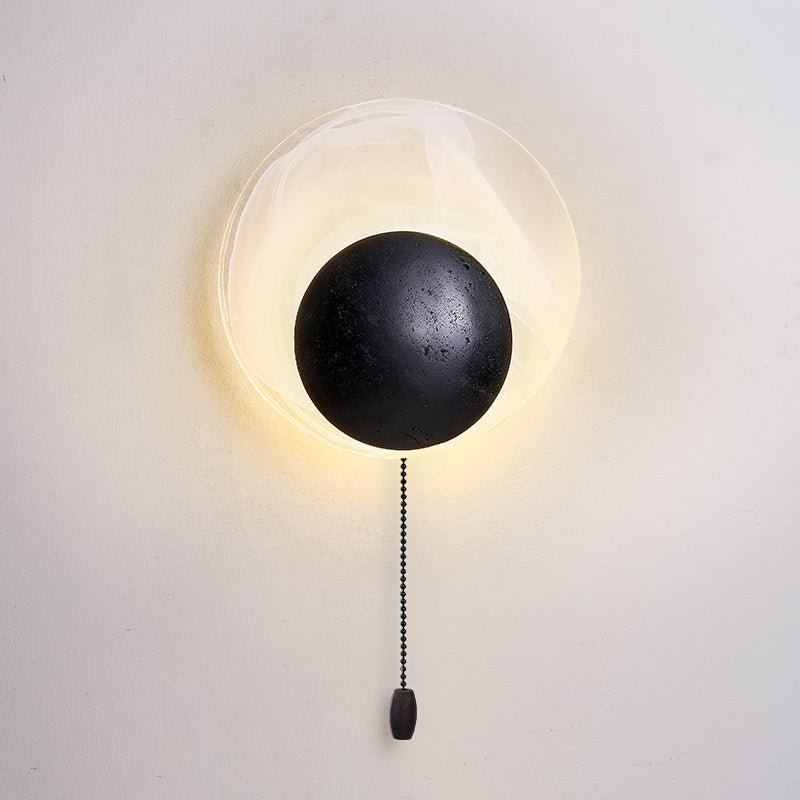 Orla Cosmica Eclipse Zwarte travertin wandlamp