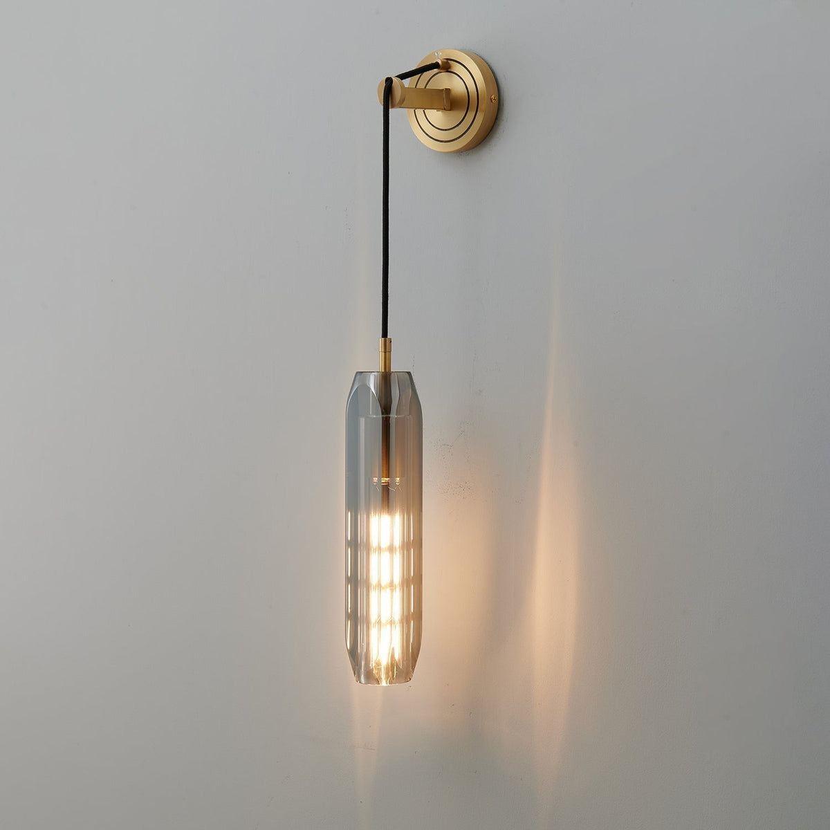 Zodorila Moderne wandlamp uit de Minimalistische Kristalserie
