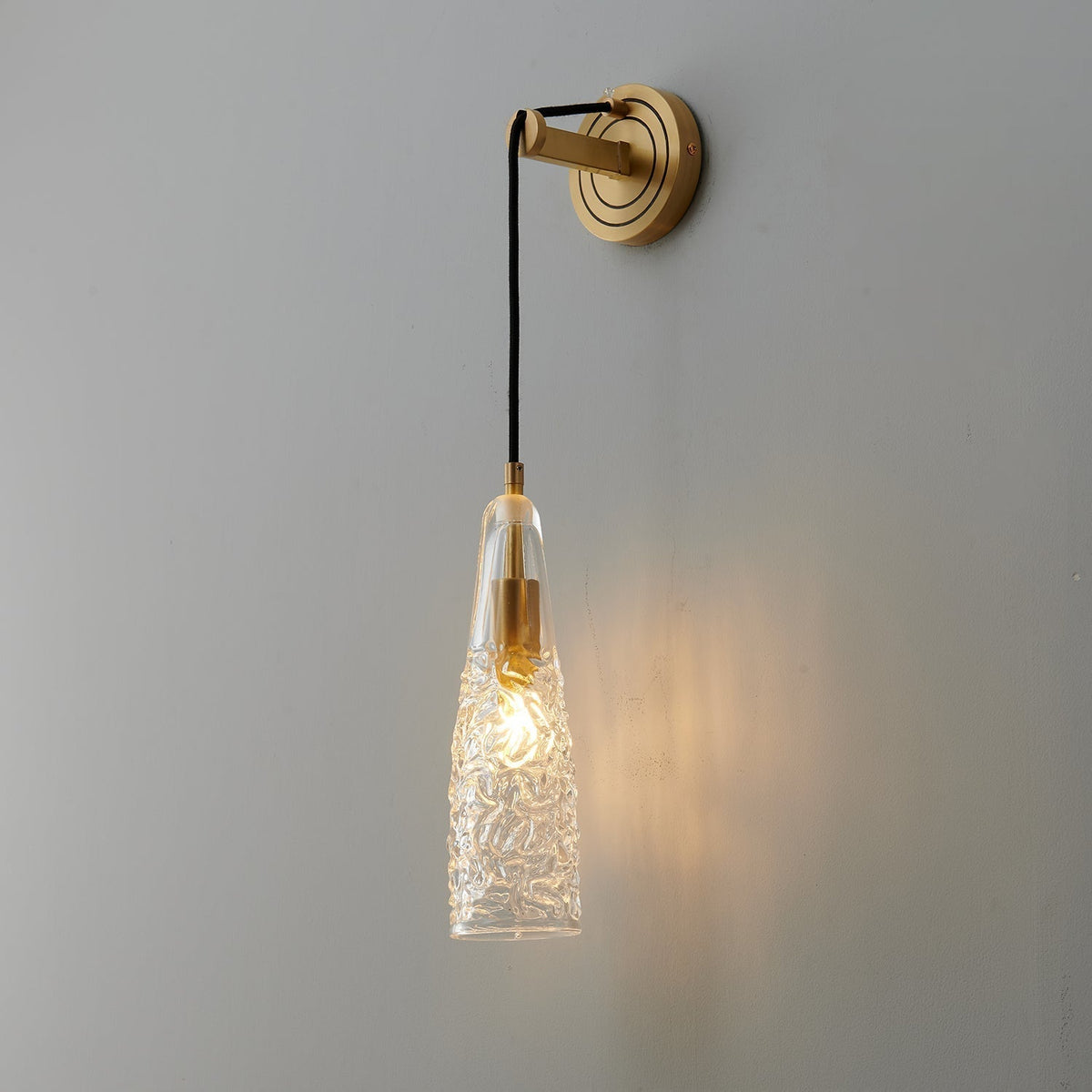Zodorila Moderne wandlamp uit de Minimalistische Kristalserie