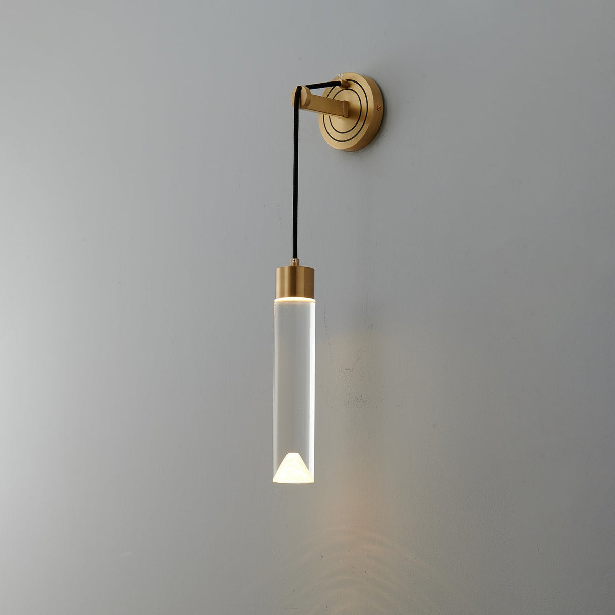 Zodorila Moderne wandlamp uit de Minimalistische Kristalserie