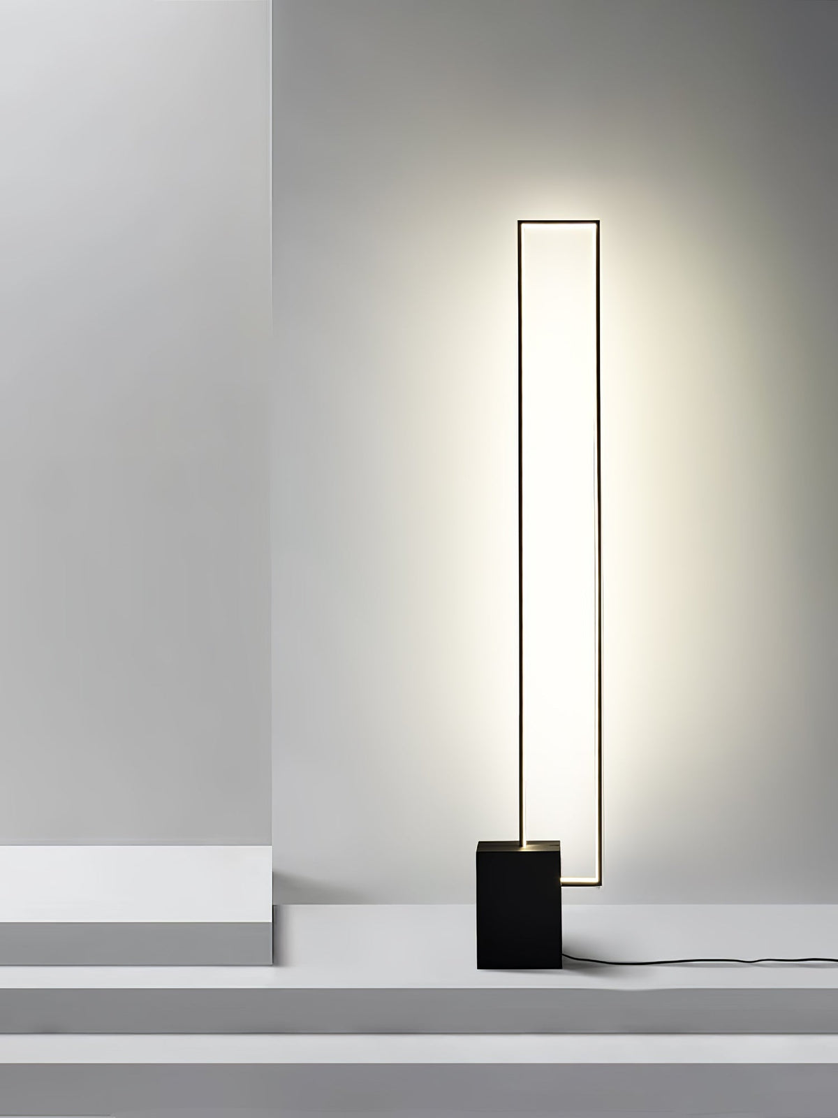 Keloza aluminium vloerlamp