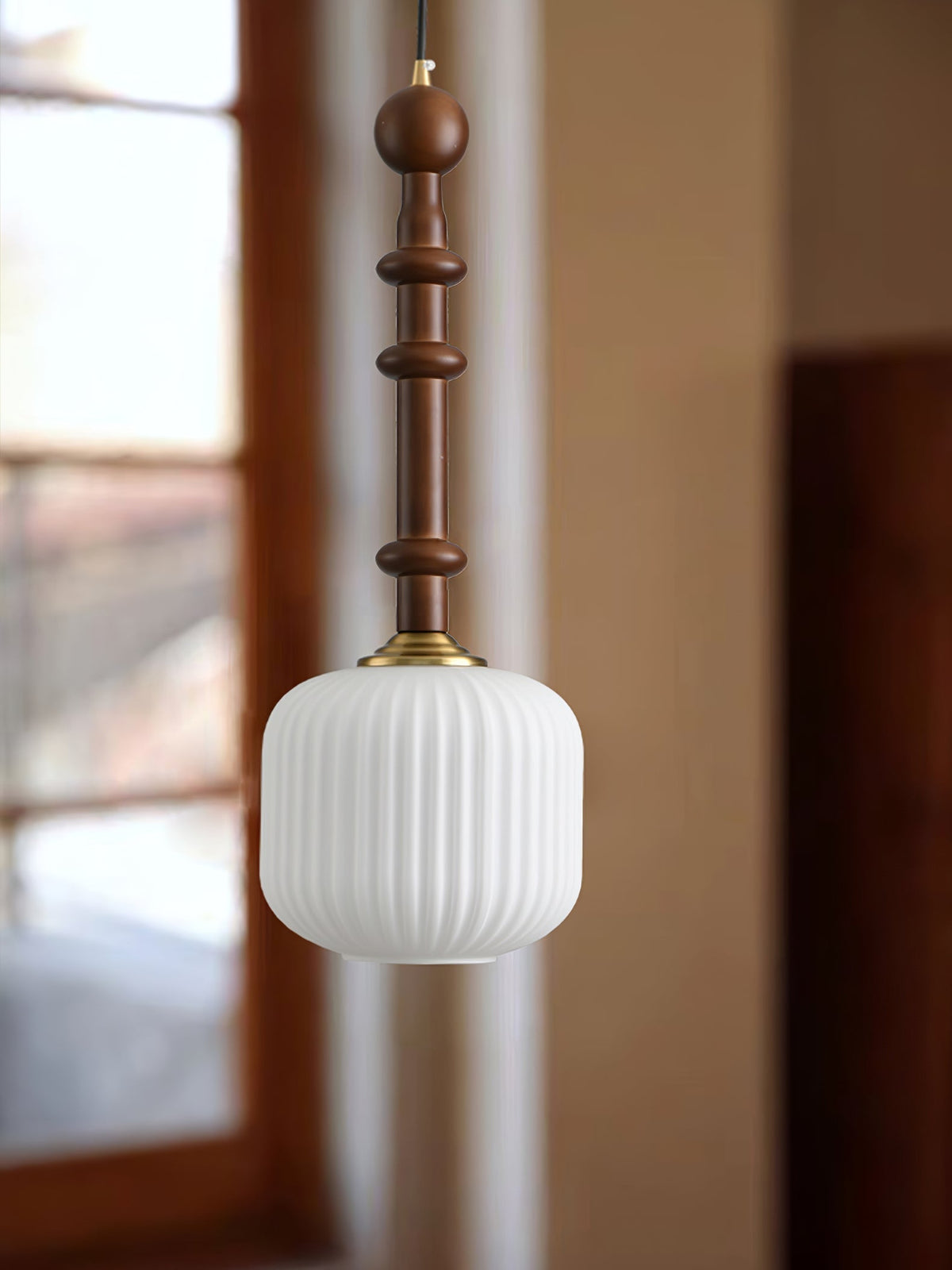 Iliror Traditionele hanglamp van Hout en glas