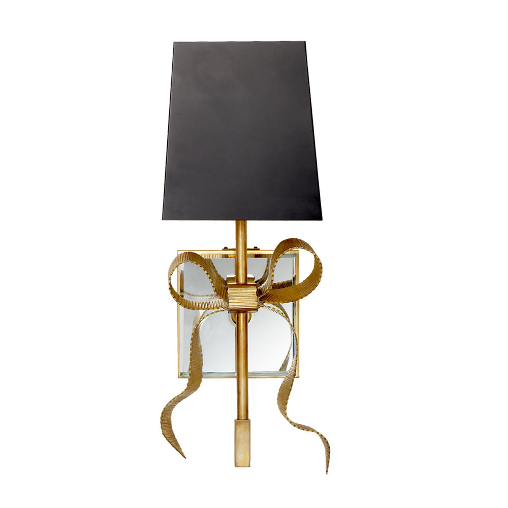 Leko wandlamp met zwarte lampenkap en goudkleurige accentboog