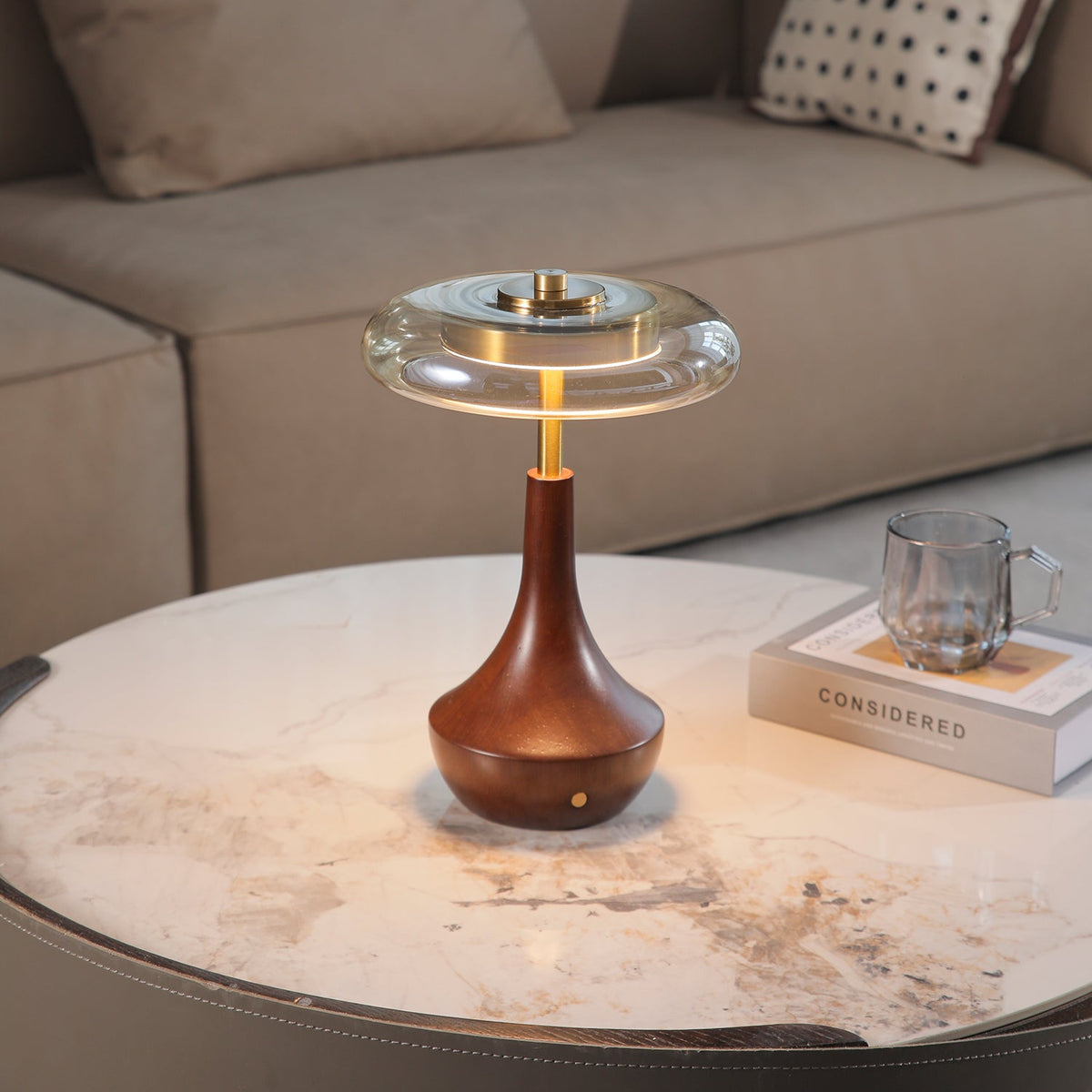 Orlan houten vintage tafellamp