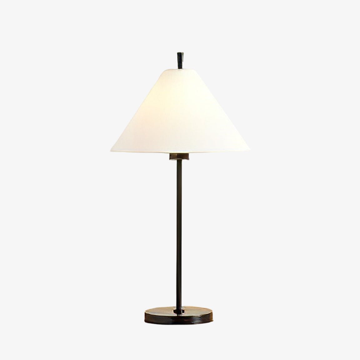 Sorivina elegante tafellamp met conische kap