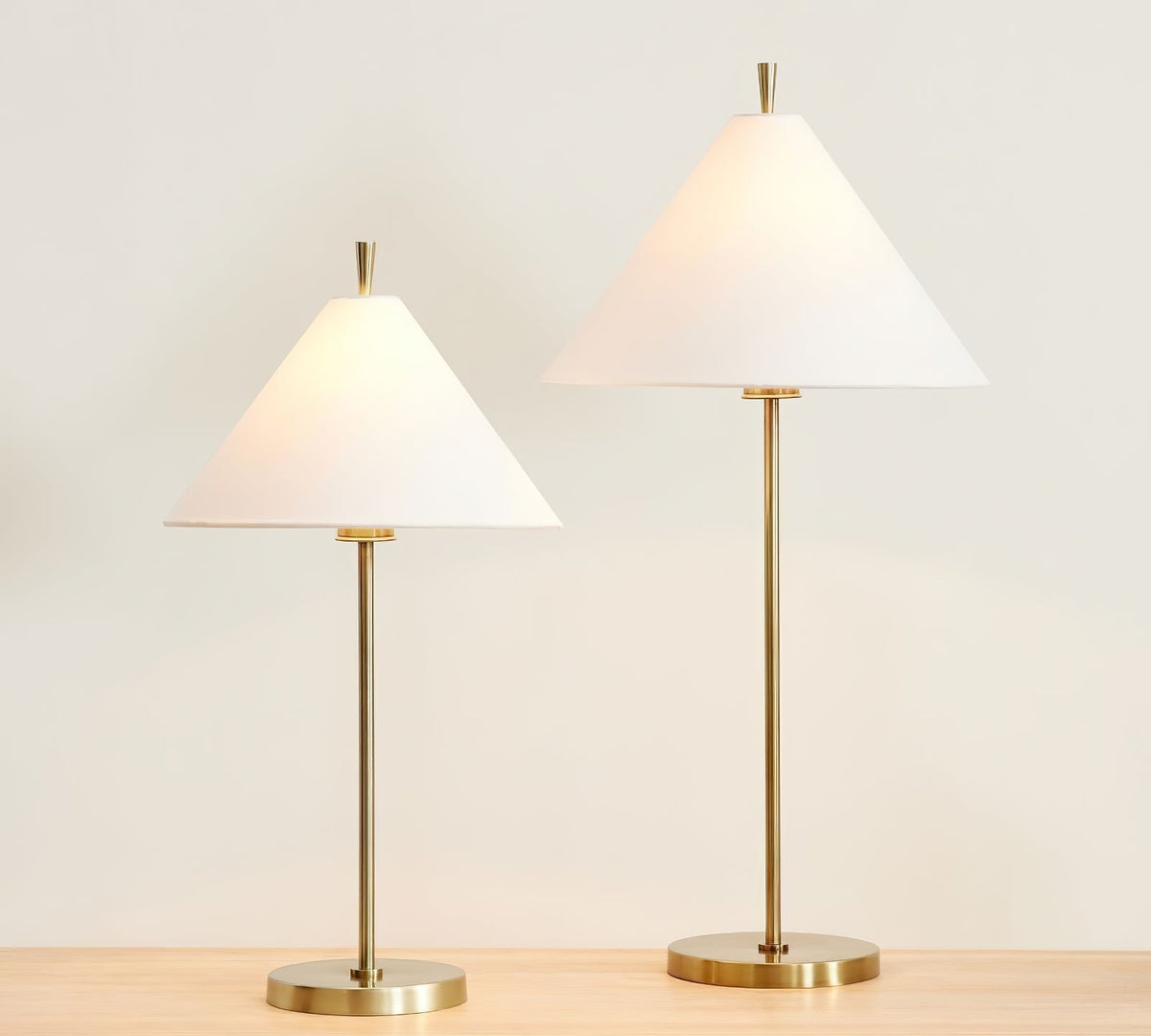 Sorivina elegante tafellamp met conische kap