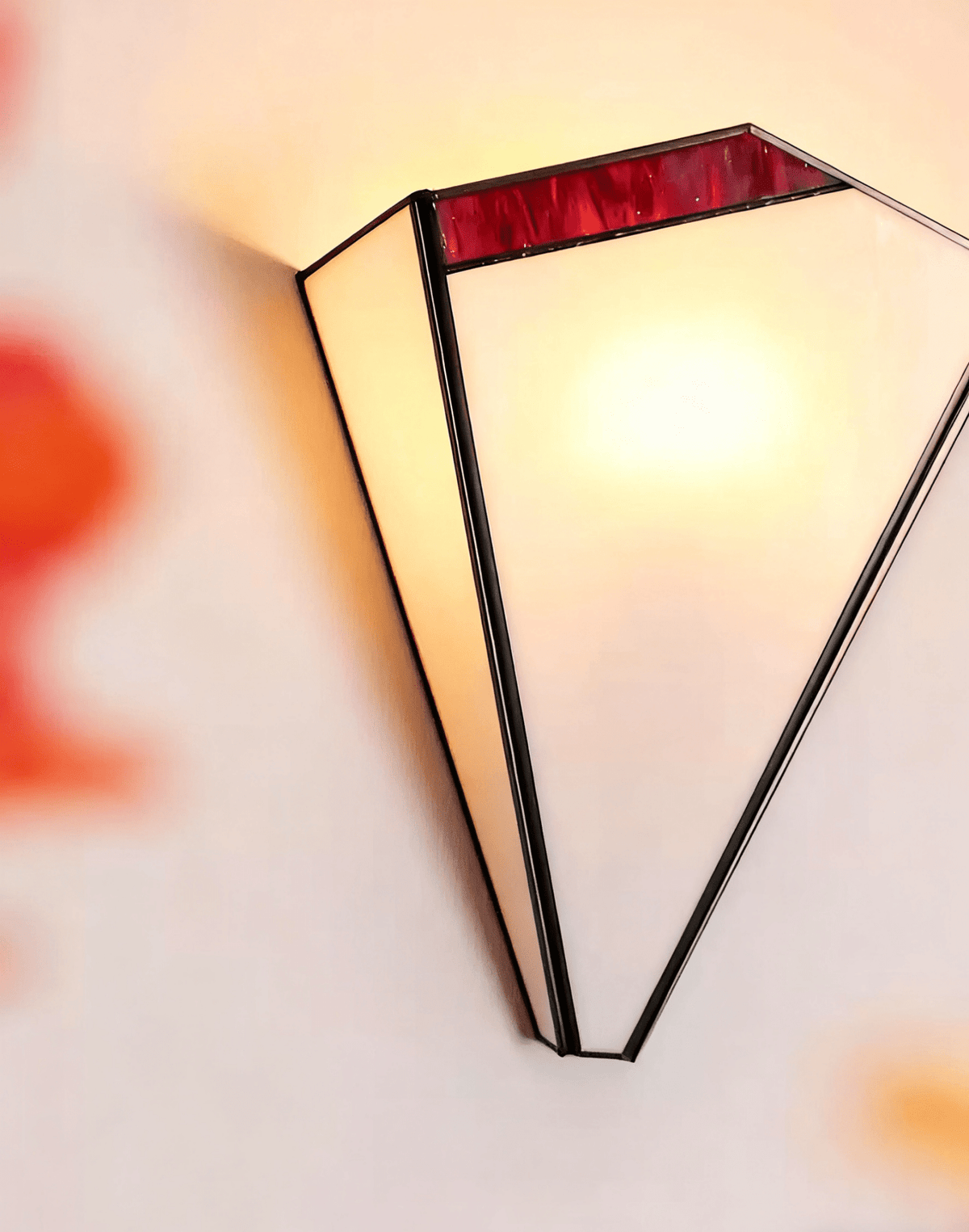 Lila Deco wandlamp