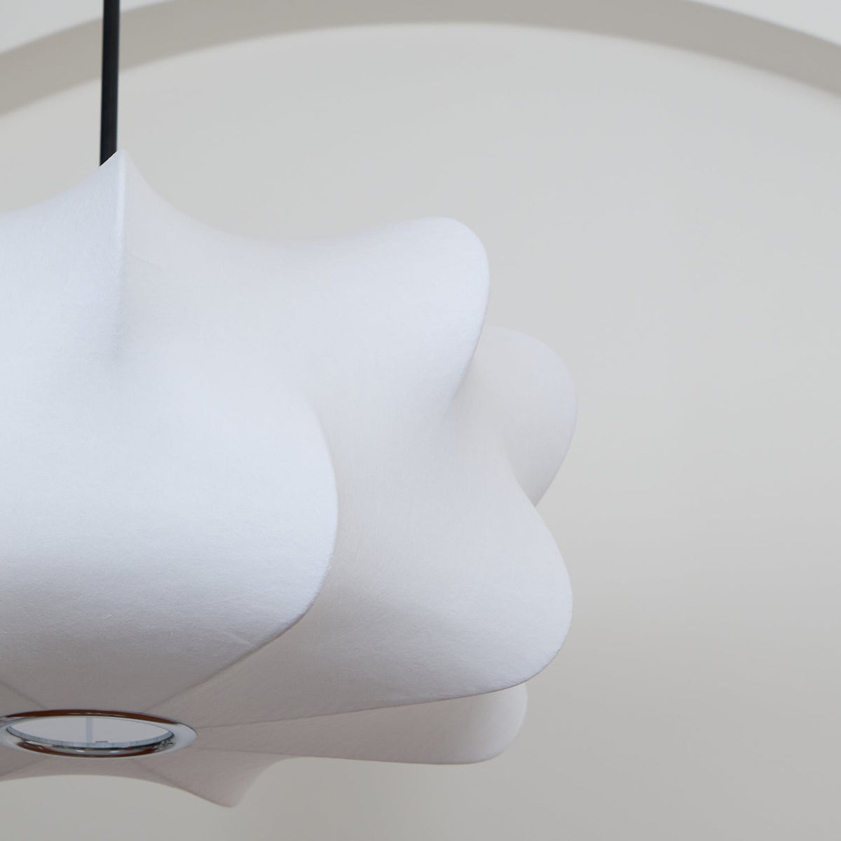 Bibi hanglamp met decoratieve zijden kap