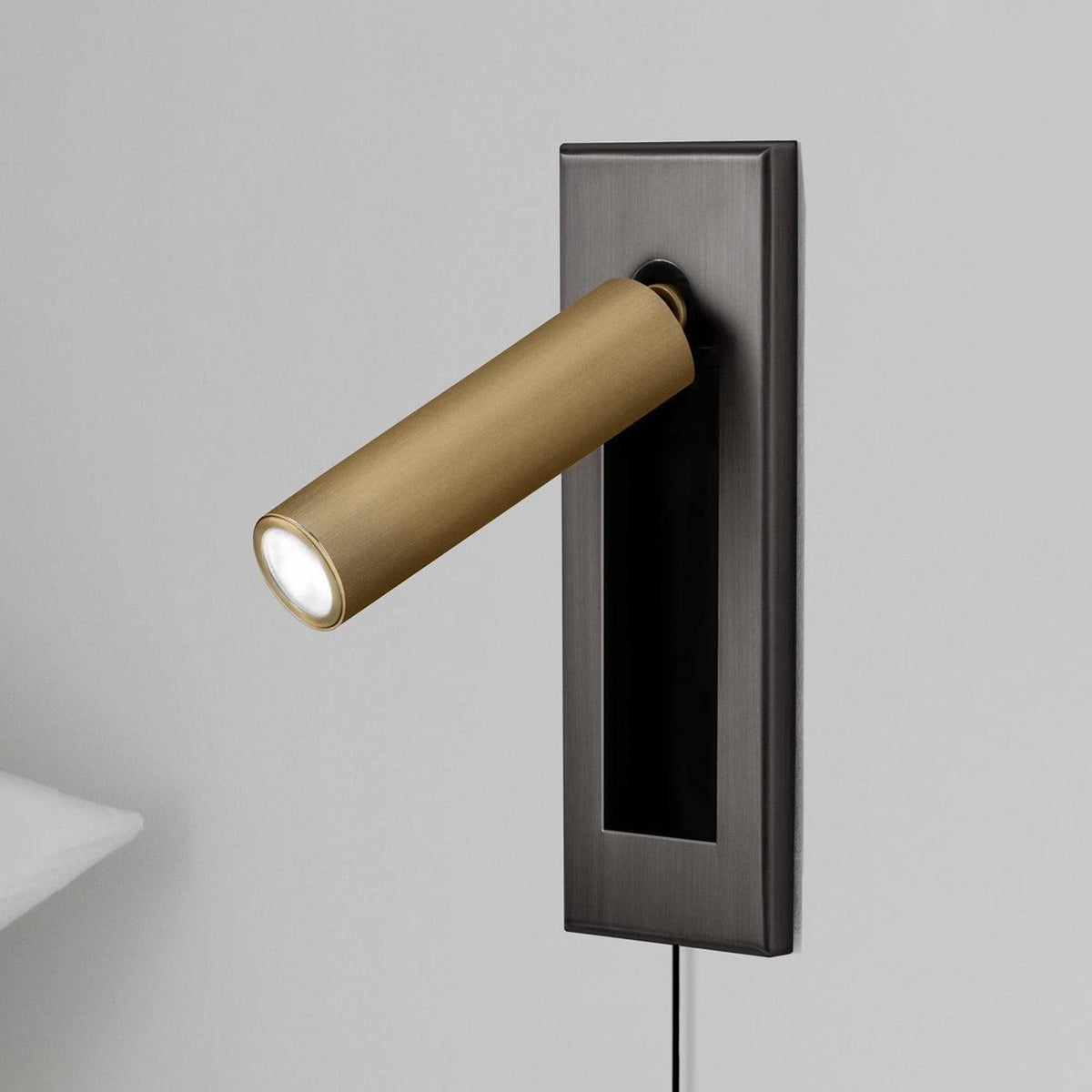 Velerelia ingebouwde wandlamp met stekker