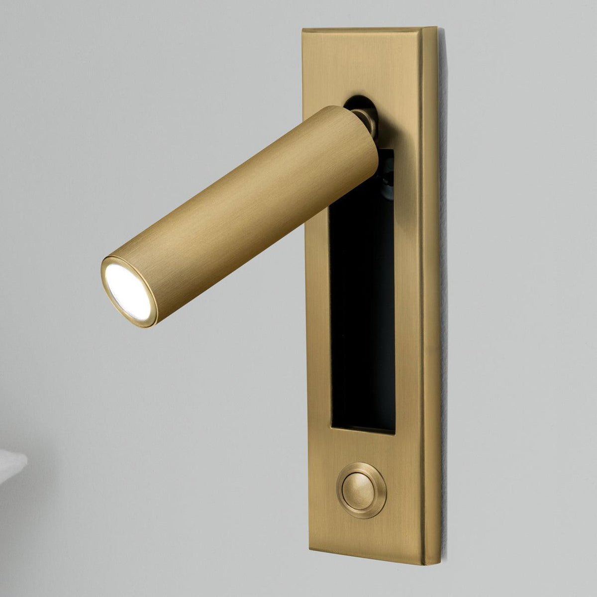 Velerelia ingebouwde wandlamp met stekker