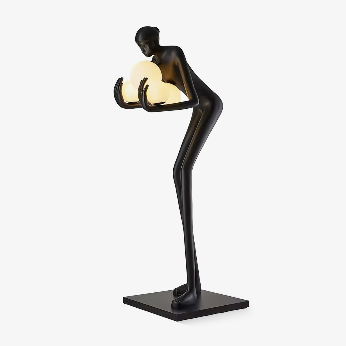 Nyxara vloerlamp met omhelzend zwart ontwerp