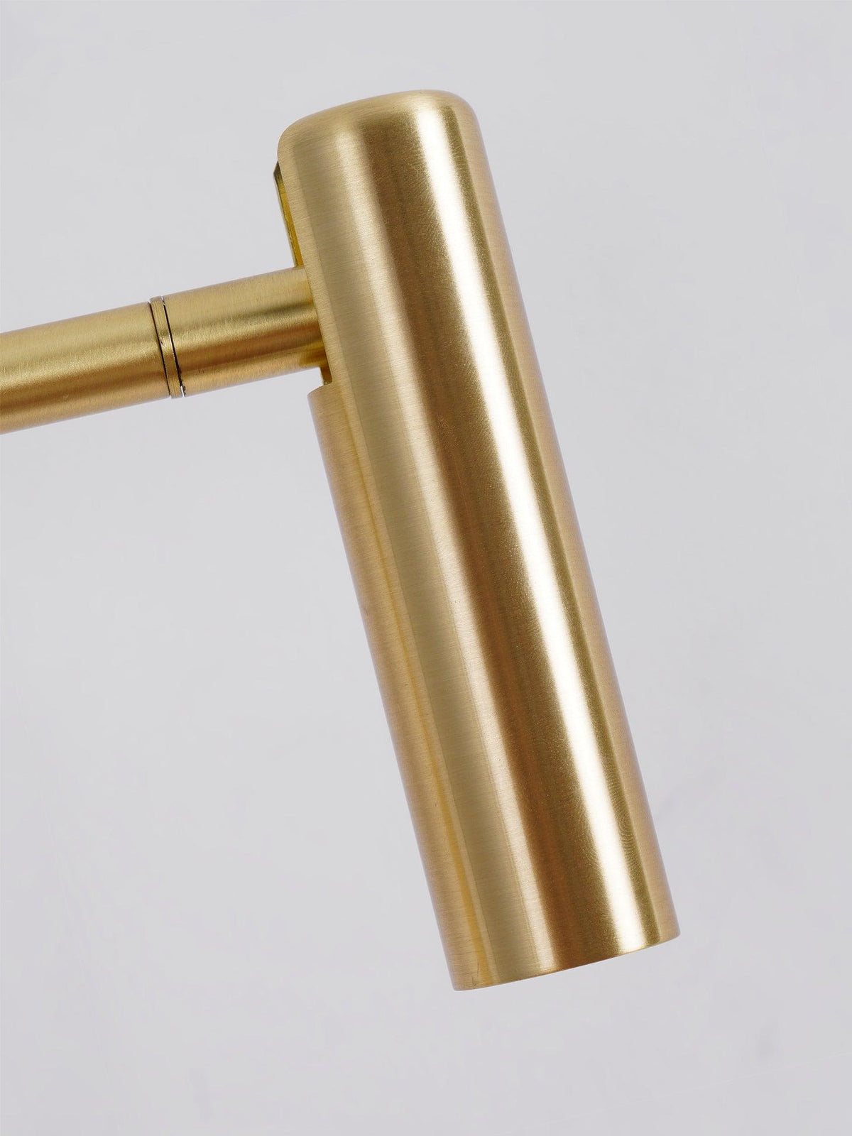 Pivoil wandlamp