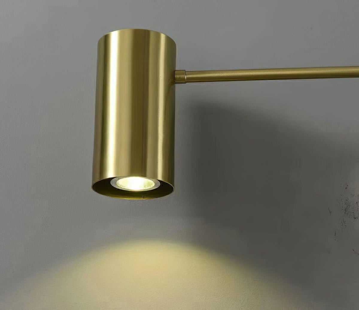 Merton wandlamp van staal in industriële stijl