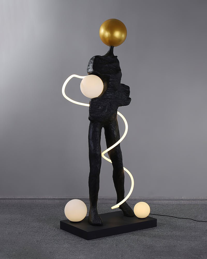 Nycaran sculpturale vloerlamp in zwart