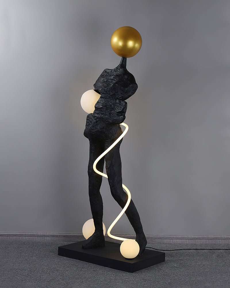 Nycaran sculpturale vloerlamp in zwart