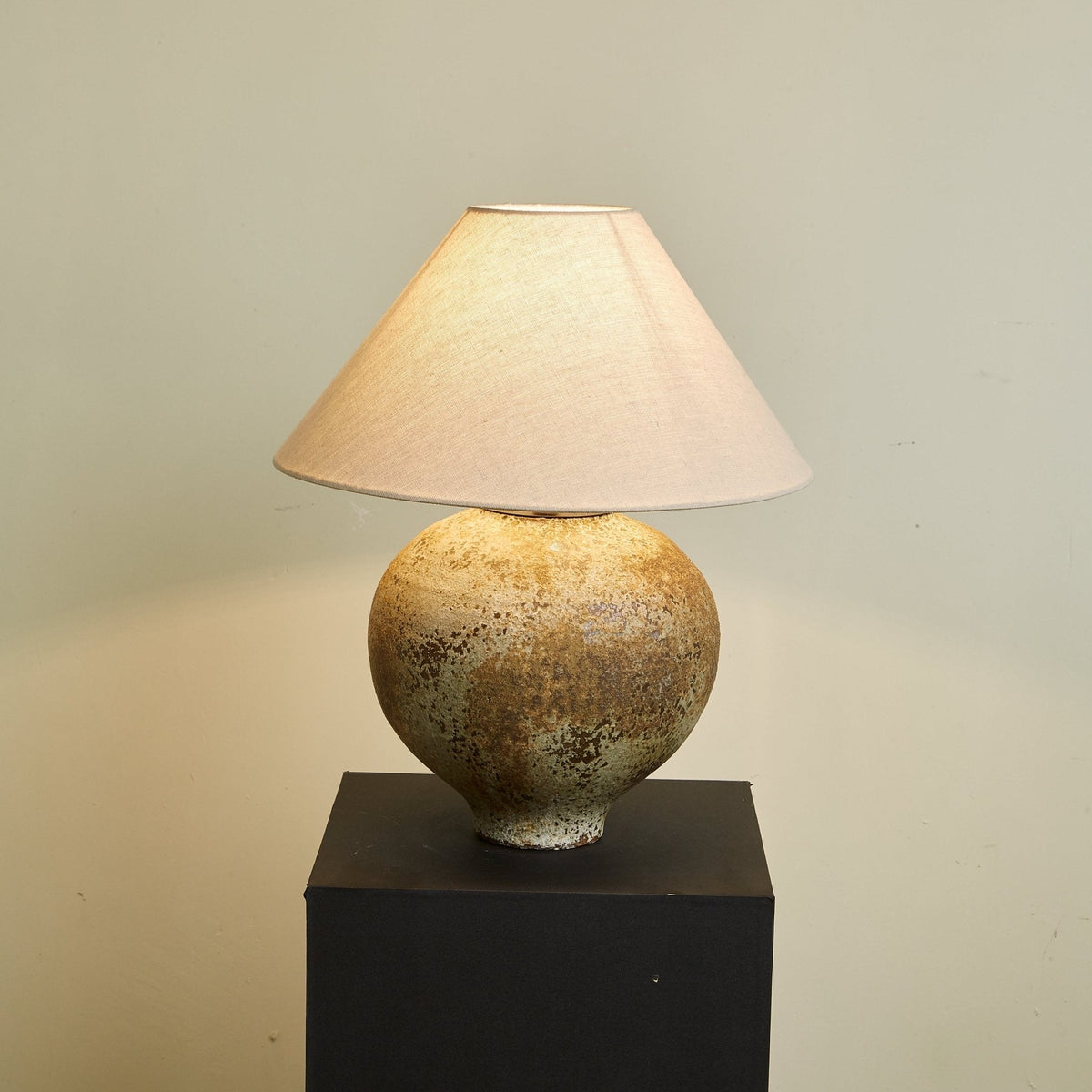 Lirys Moderne tafellamp van keramiek