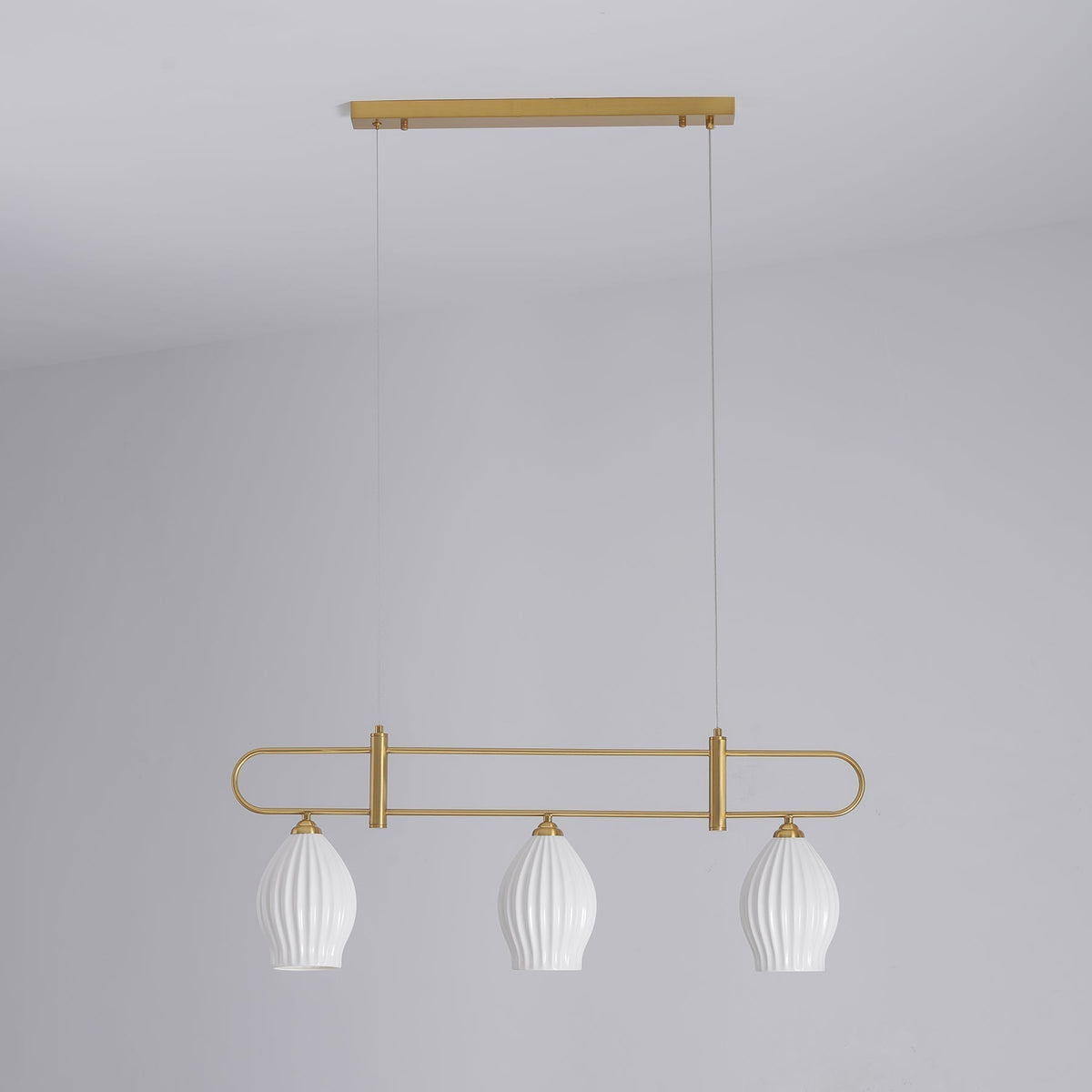 Arlirir moderne hanglamp met minimalistisch kunstwerk in keramiek