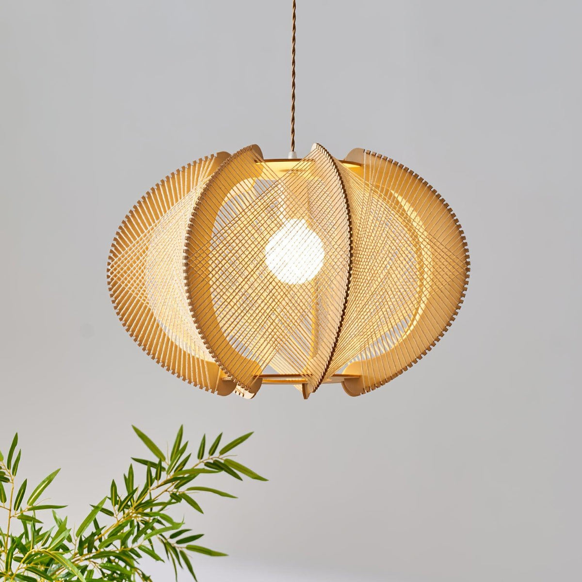 Atel hanglamp van hout en hennepkoord