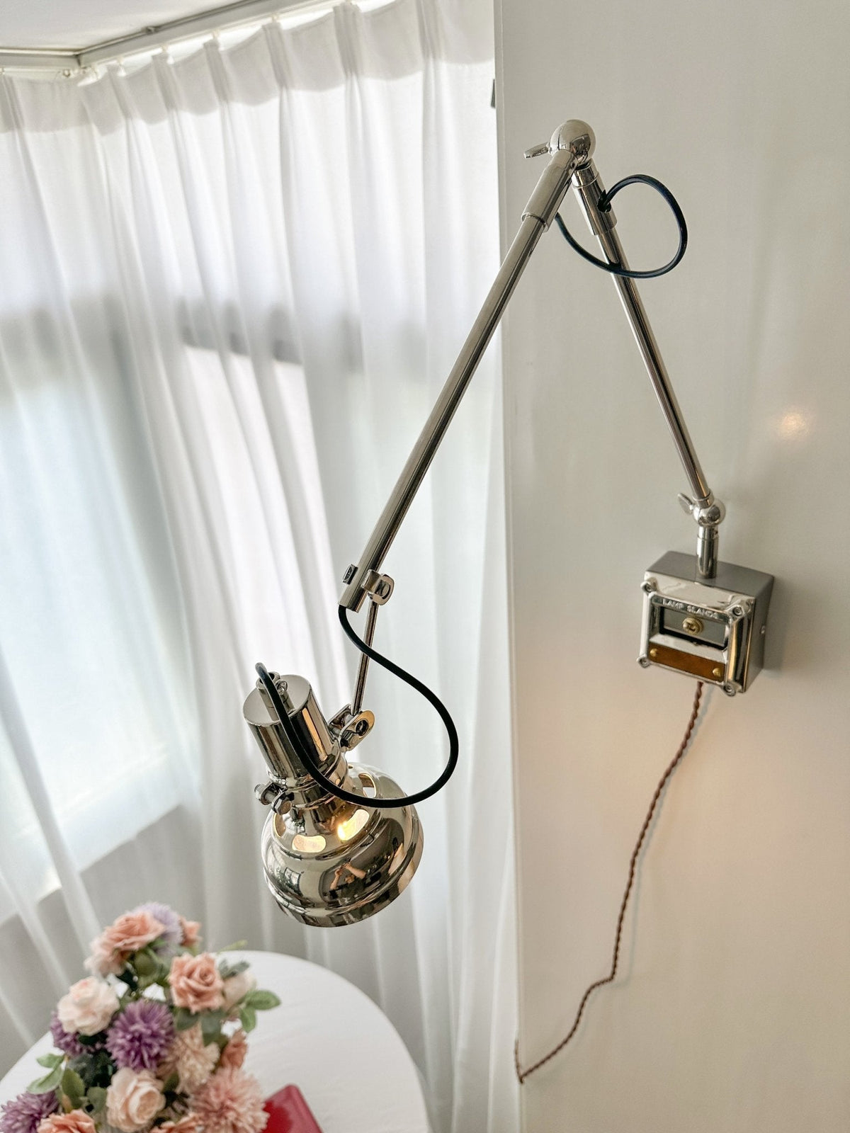 Rue Arm wandlamp