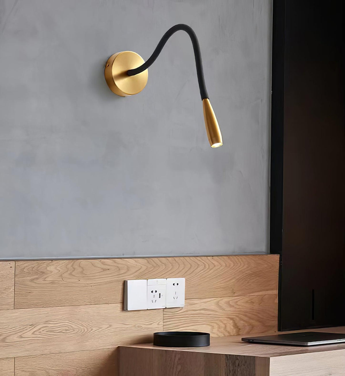 Rivanelle moderne minimalistische wandlamp met stekker