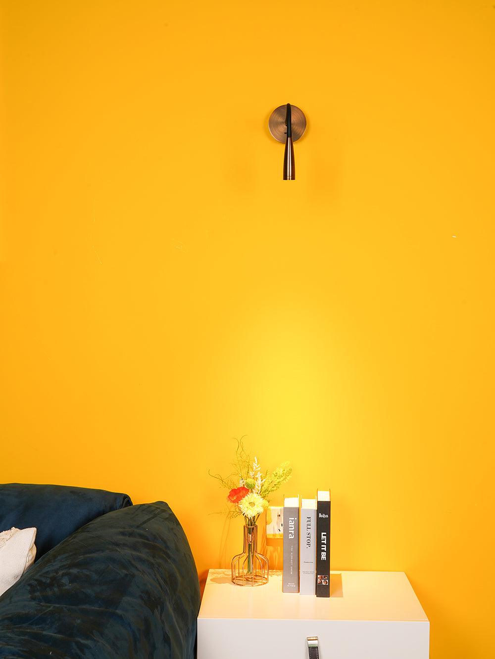 Rivanelle moderne minimalistische wandlamp met stekker