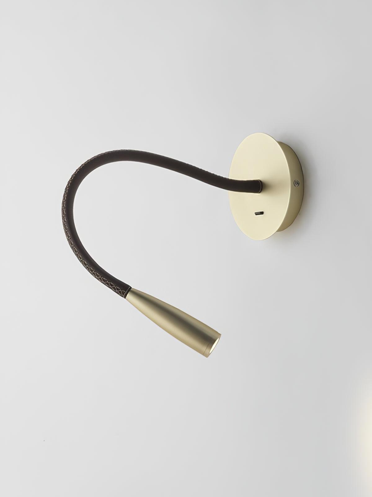Rivanelle moderne minimalistische wandlamp met stekker