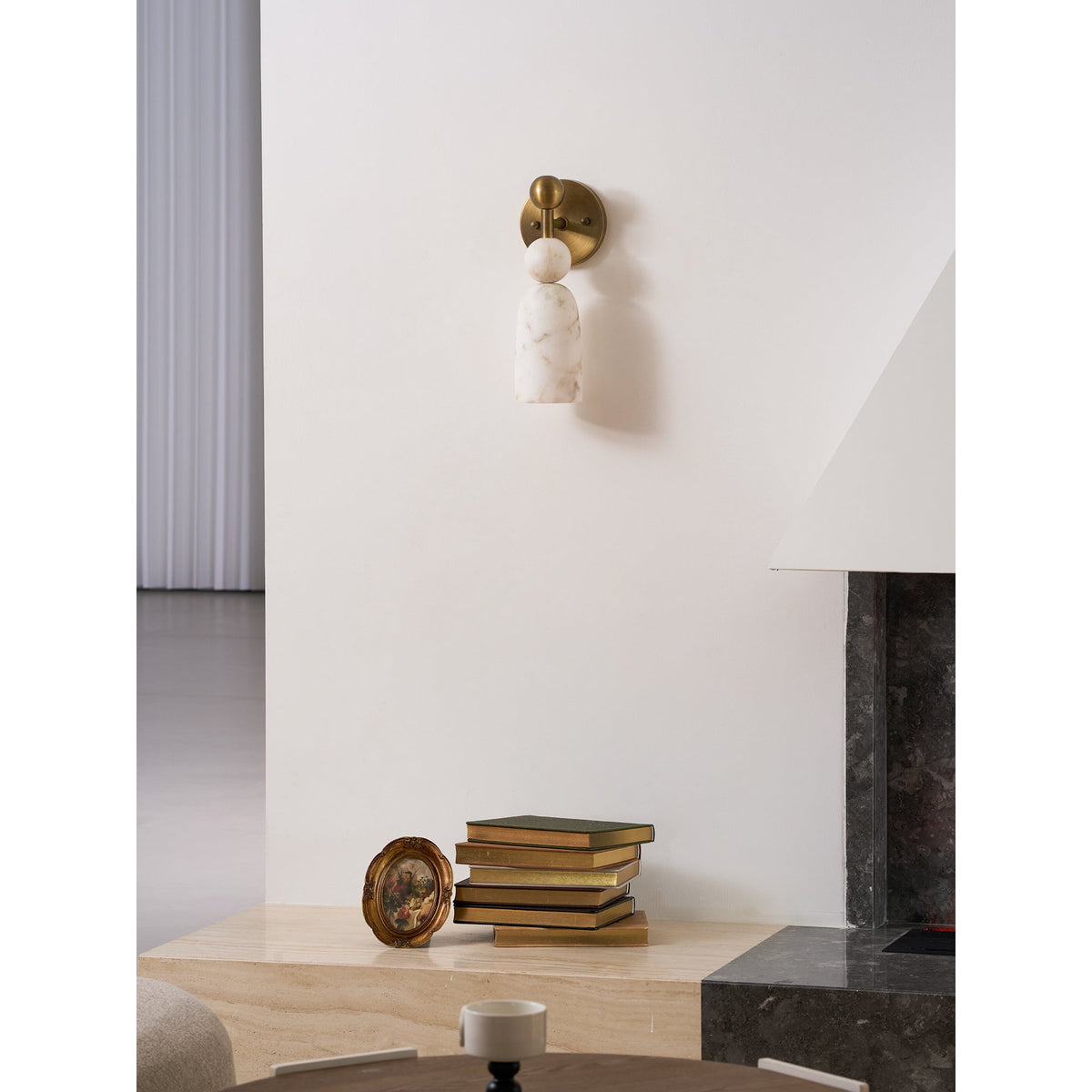 Serafin wandlamp van albast