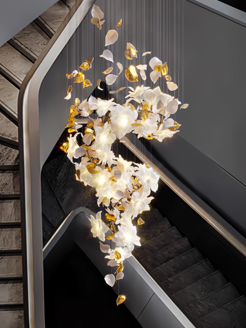 Araeos Flying Flowers Fluttering Kroonluchter van messing