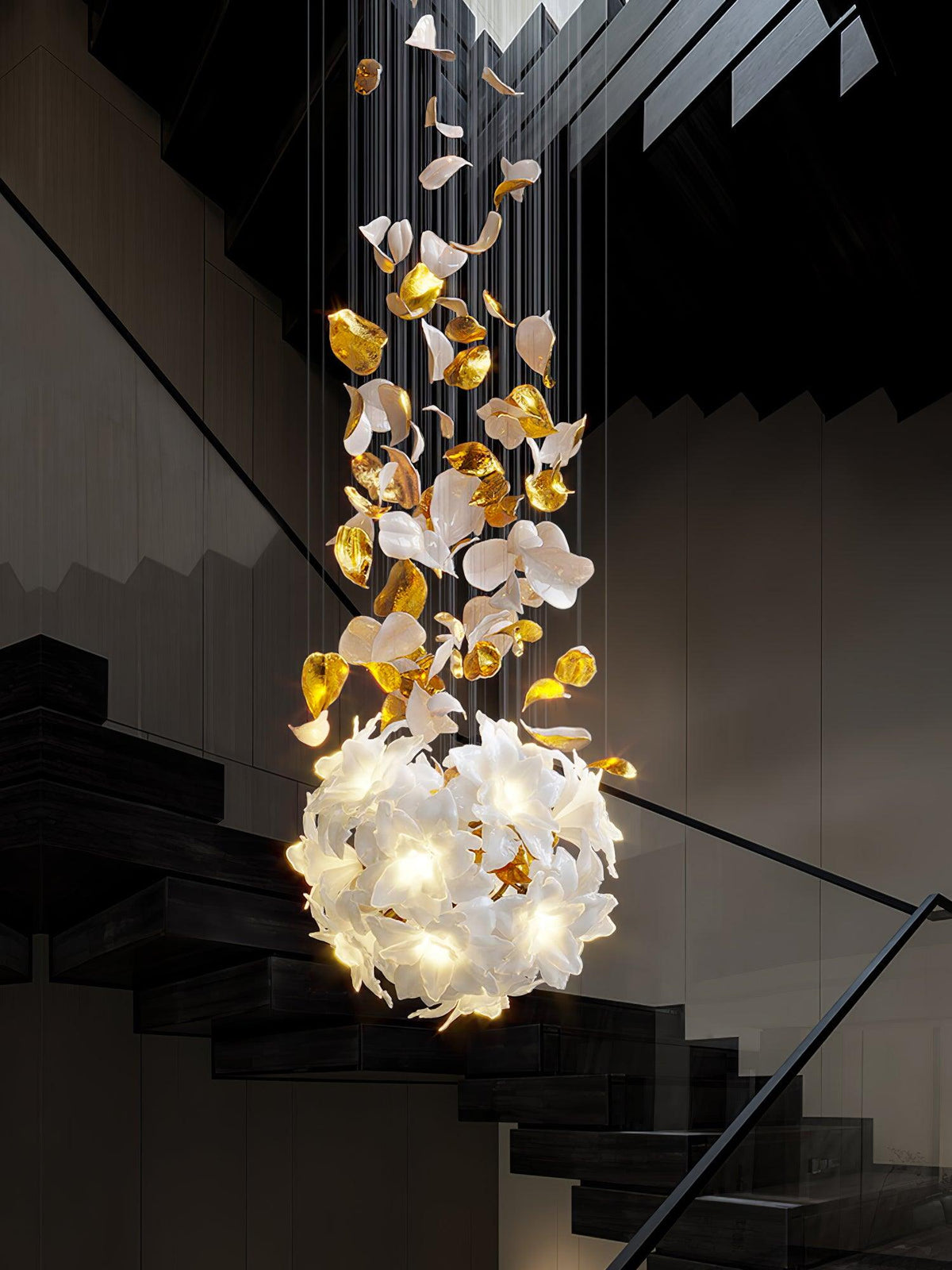 Araeos Flying Flowers Fluttering Kroonluchter van messing