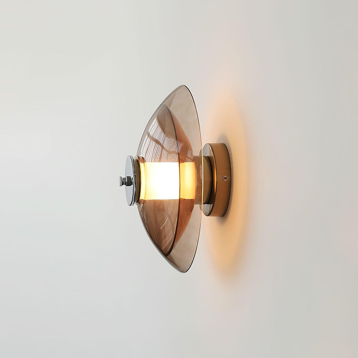 Cocarir Noordse kunst vliegende schotel met stekker wandlamp