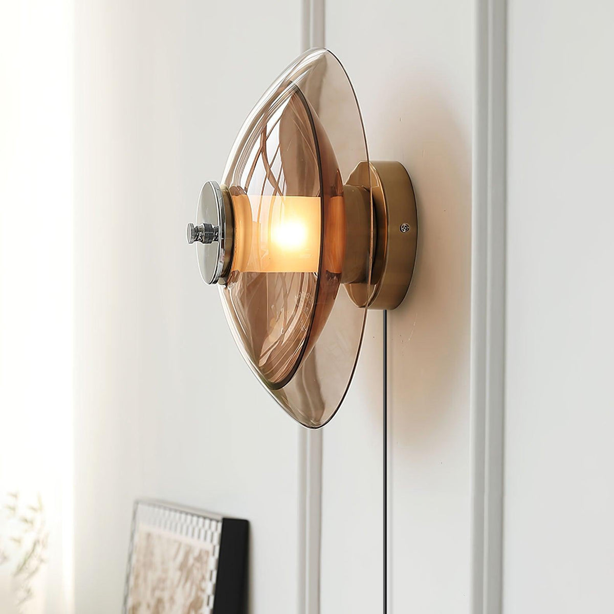Cocarir Noordse kunst vliegende schotel met stekker wandlamp