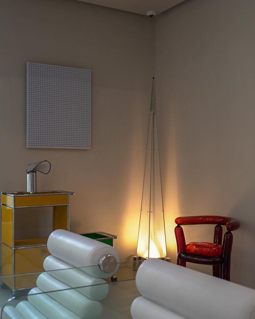 Velelira Moderne vloerlamp met glazen kap