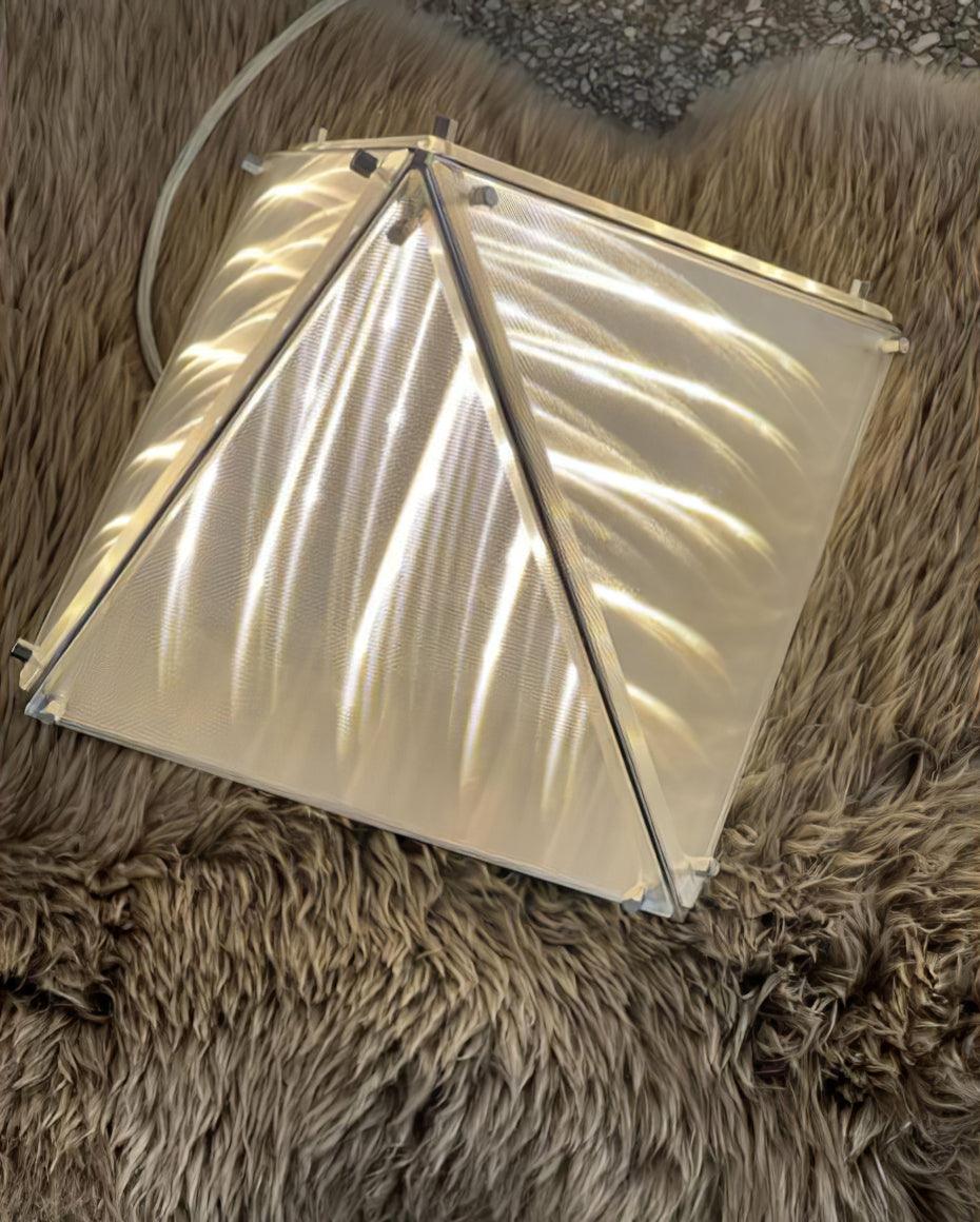 Mymiryre Pyramid glas tafellamp