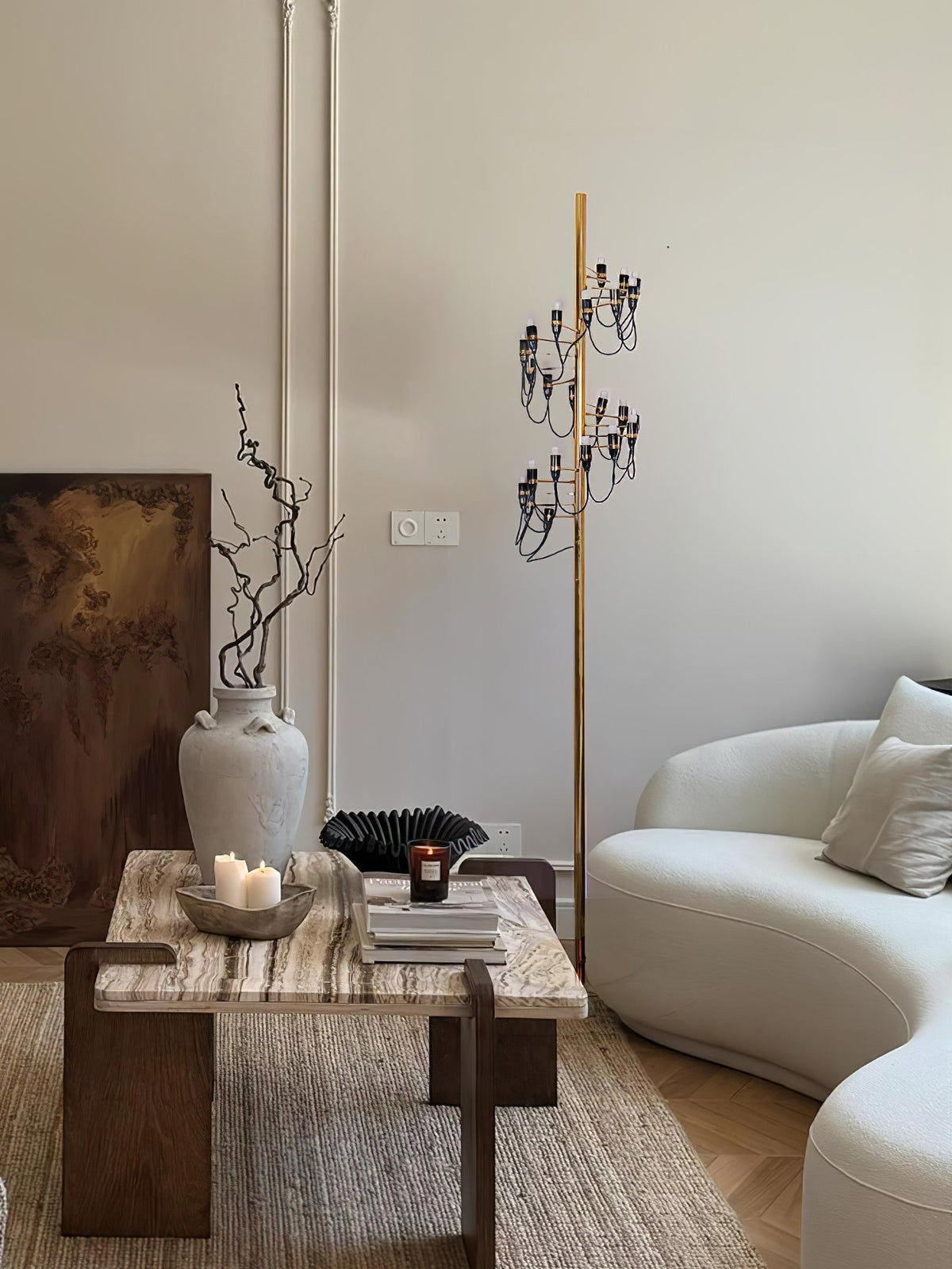 Olliryra sculpturale vloerlamp van staal
