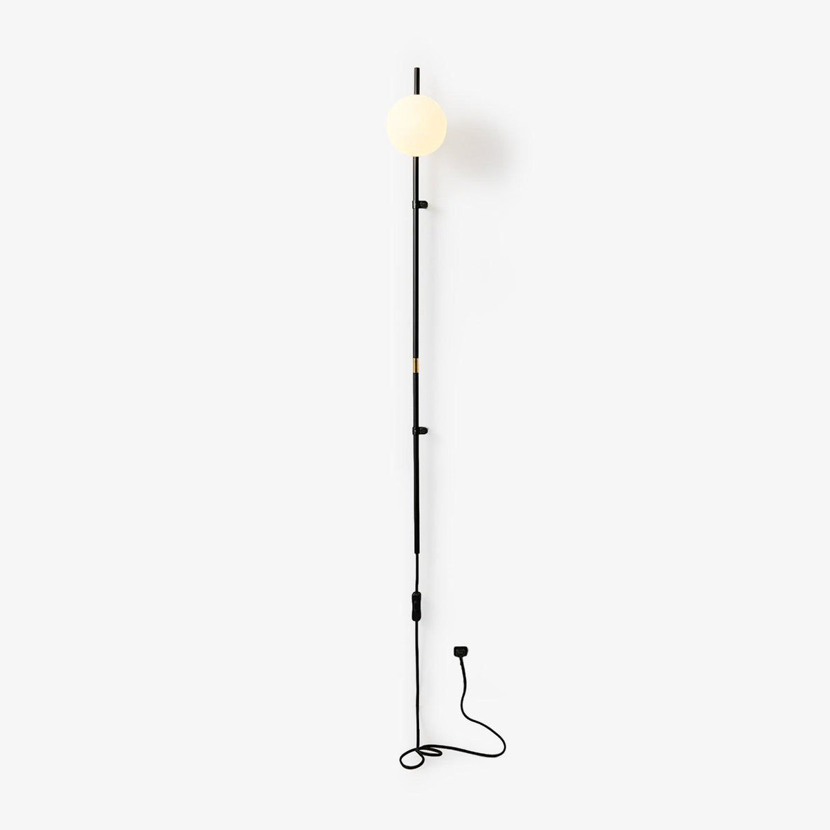 Curaeion Moderne minimalistische wandlamp met glas en stekker