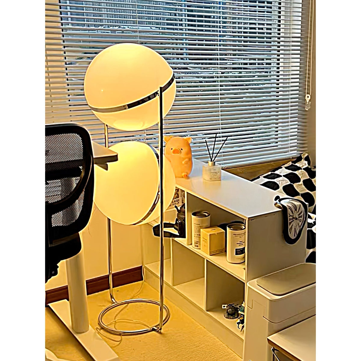 Sorarielle vloerlamp