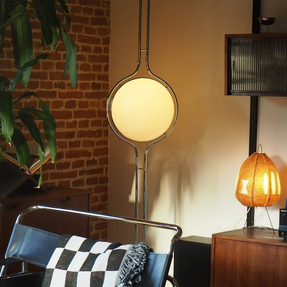 Avenoriella vloerlamp