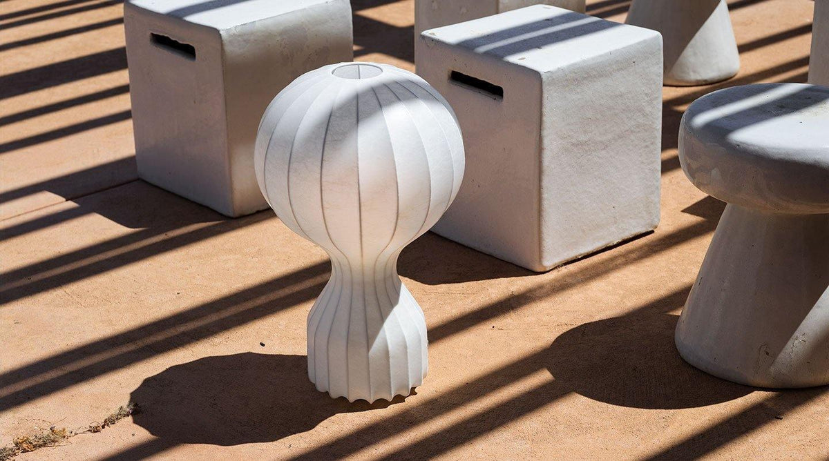 Lirove staal Sculptural tafellamp