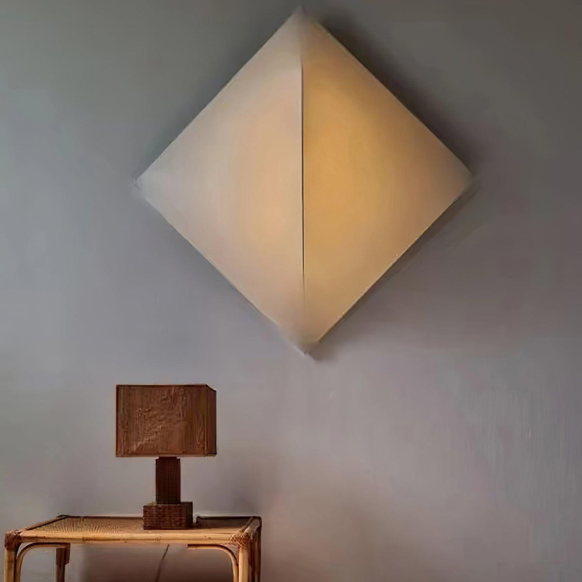 Linivelia Minimalistische wandlamp van textiel