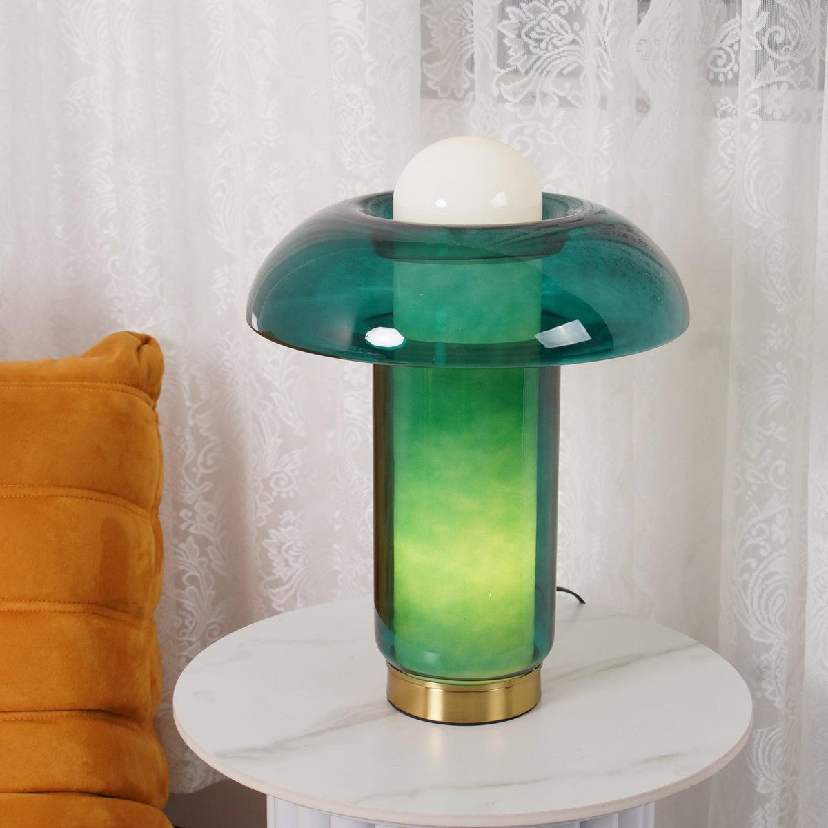 Navlen groene glazen tafellamp