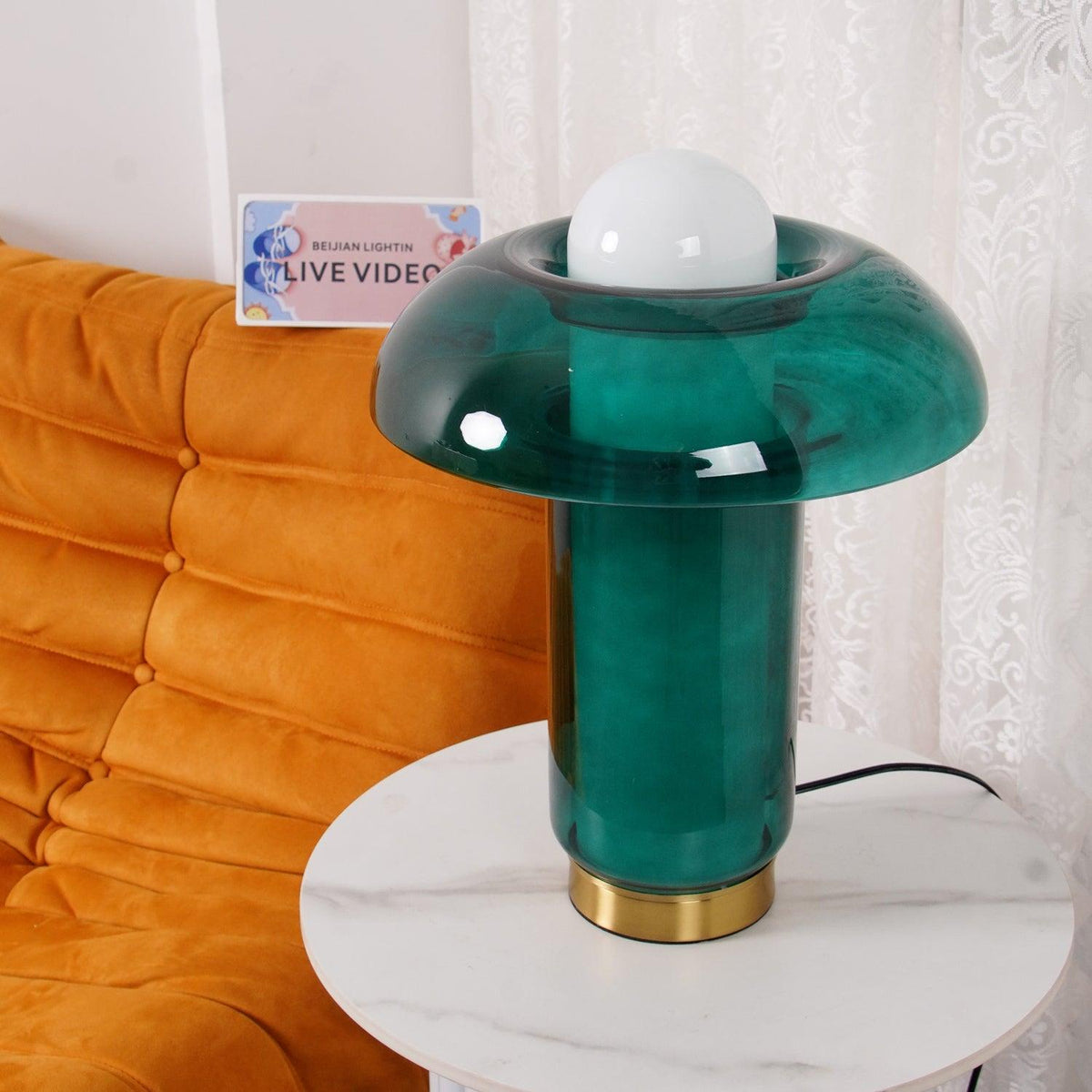 Navlen groene glazen tafellamp