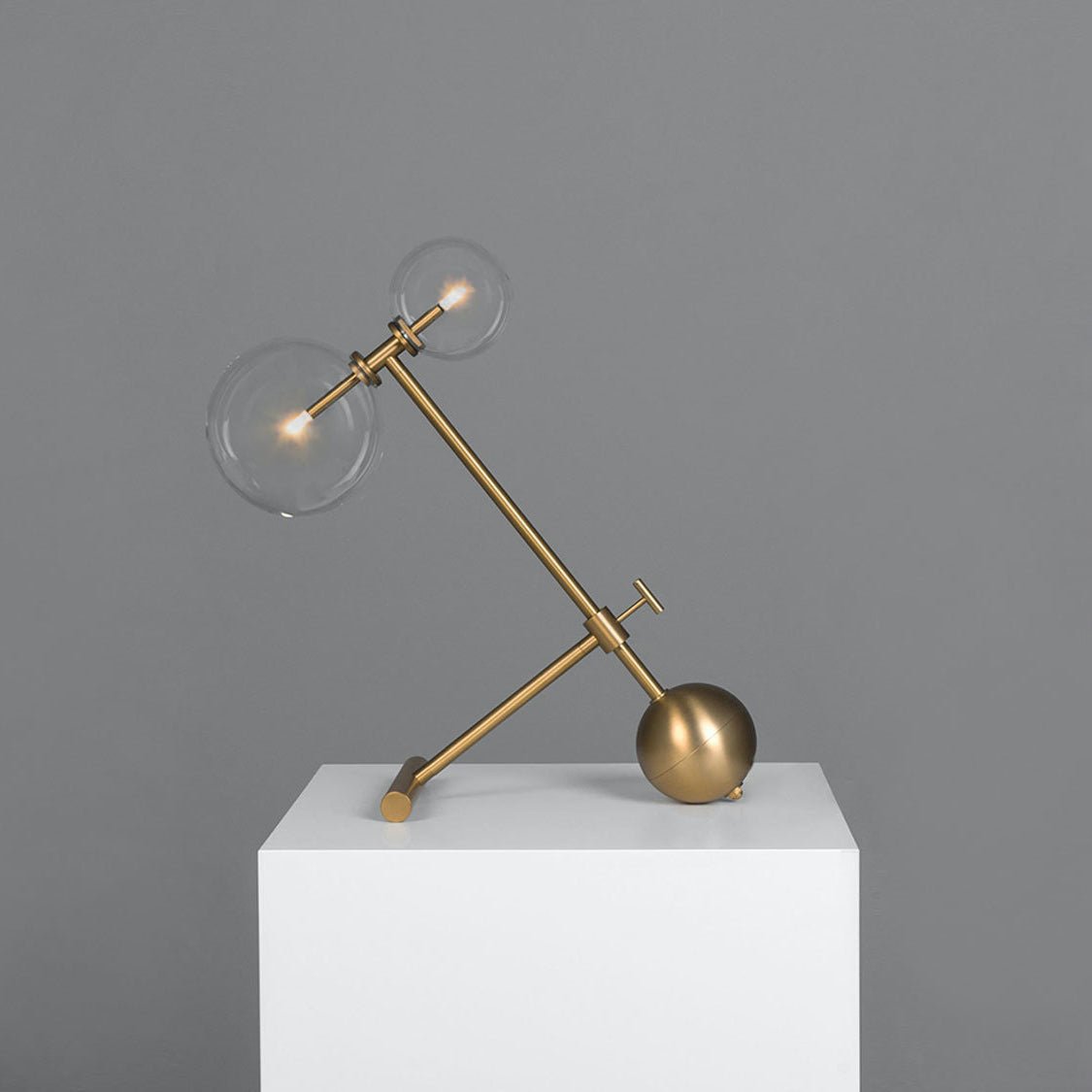 Deno moderne tafellamp