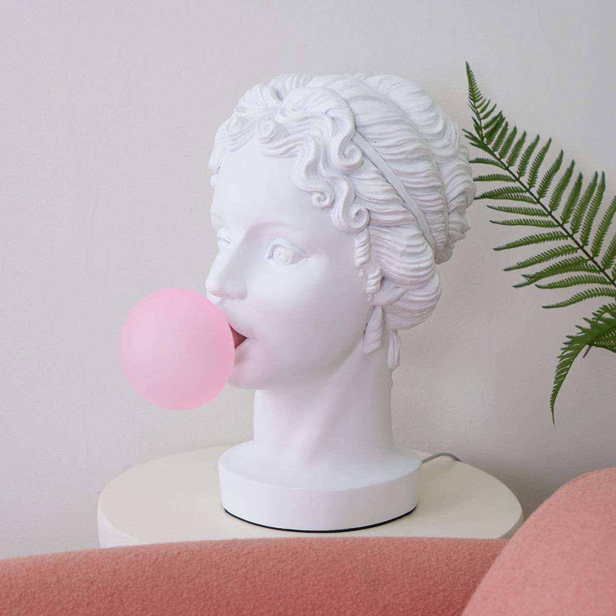 Aurrinel sculpturale tafellamp van hars