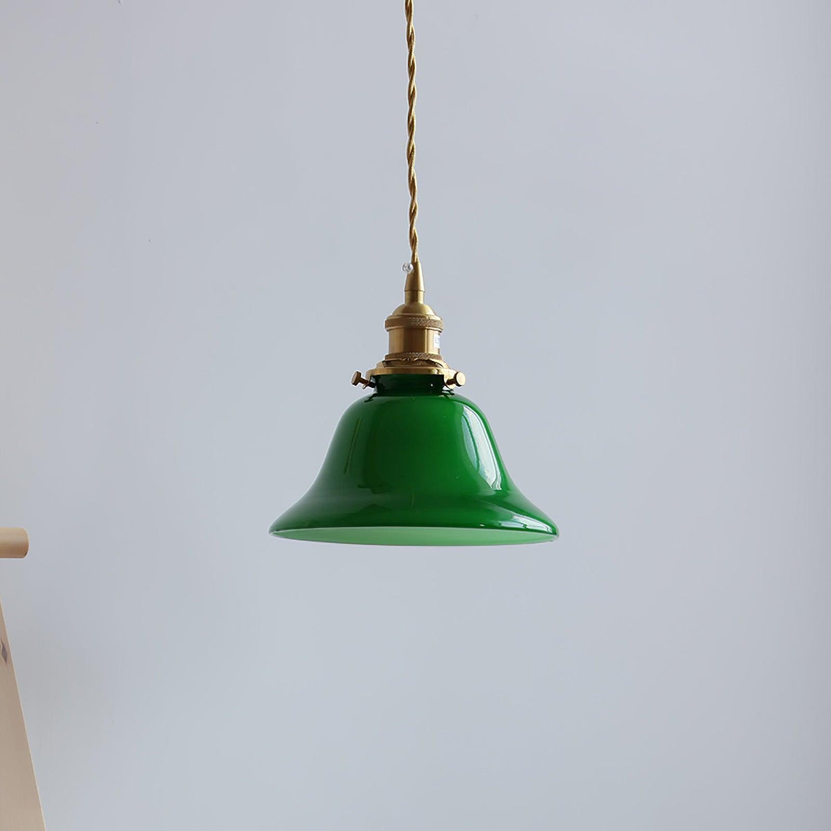 Jovanth Retro hanglamp in messing met groene afwerking