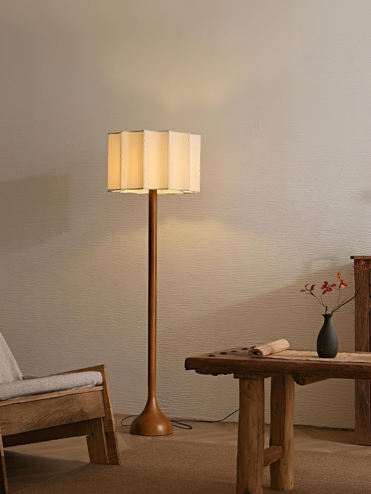 Bexi Minimalistische vloerlamp van walnoothout en beige stof