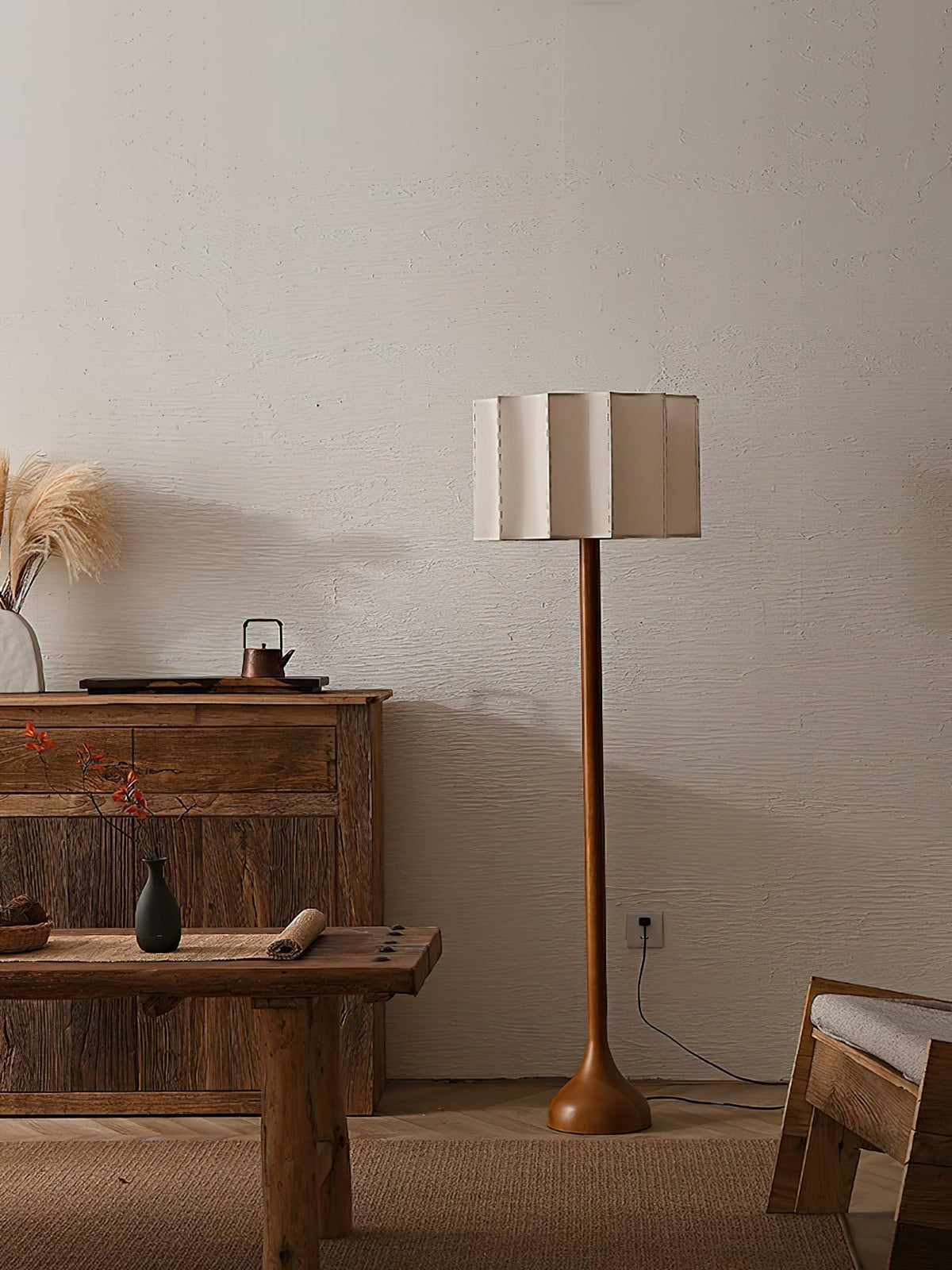 Bexi Minimalistische vloerlamp van walnoothout en beige stof