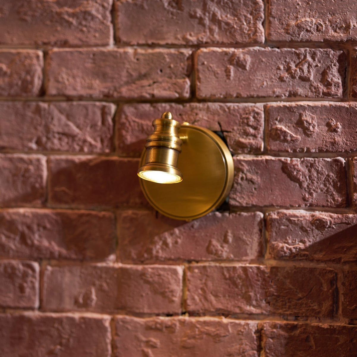 Corten messing wandlamp